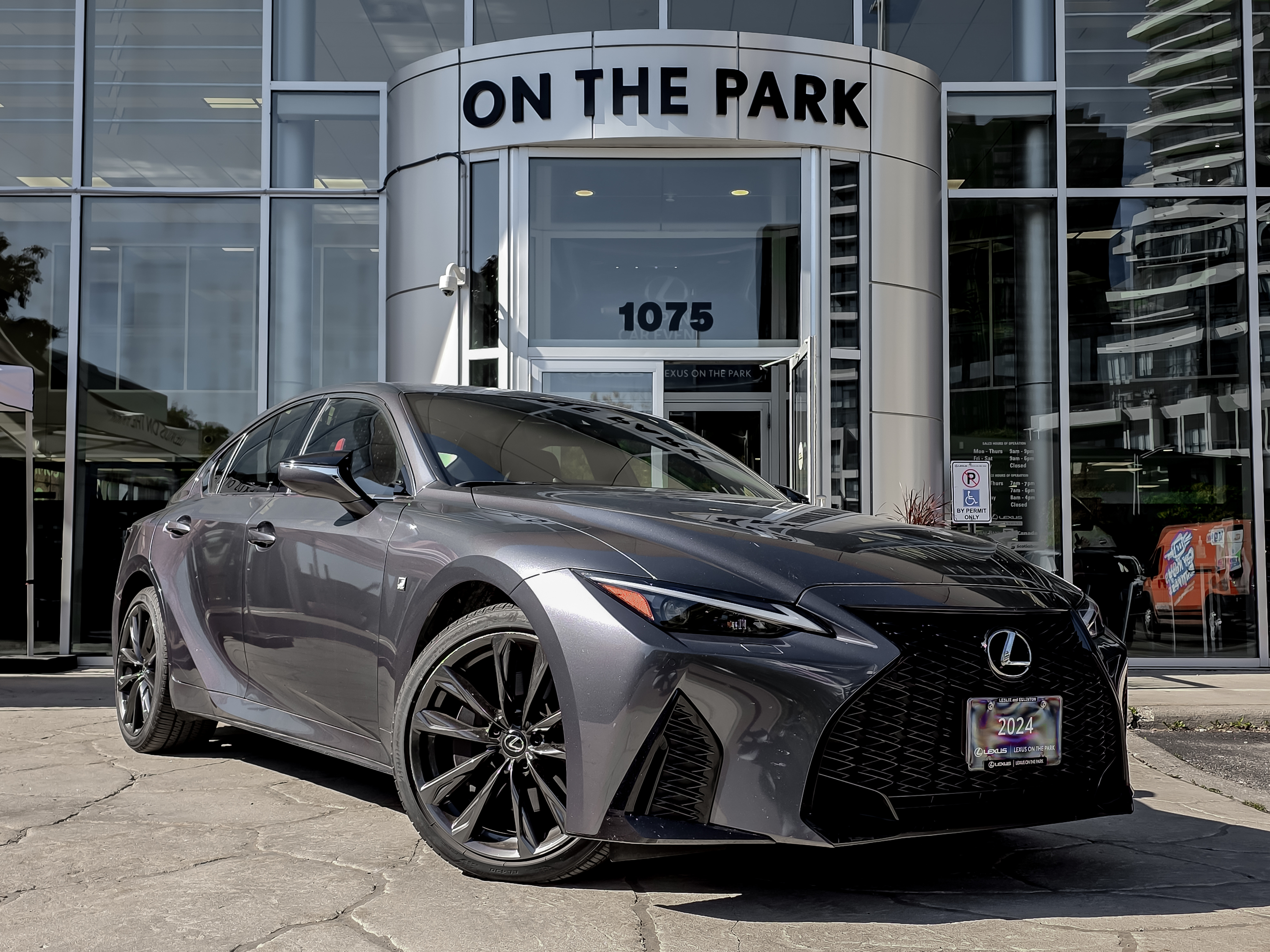 Lexus IS 2024