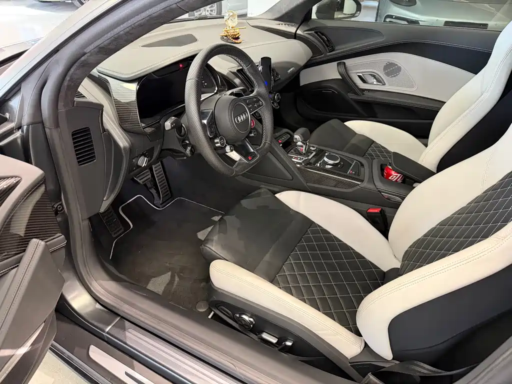 Audi R8 2021