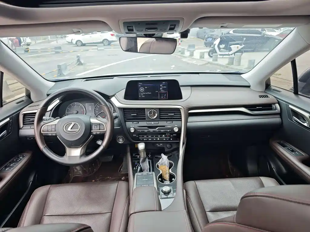 Lexus RX 2022
