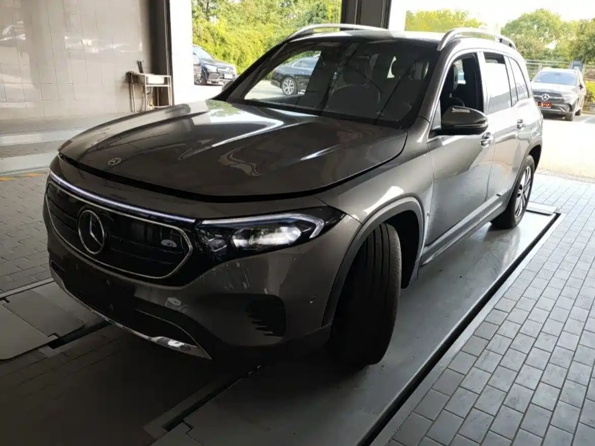 Mercedes-Benz EQB 2023
