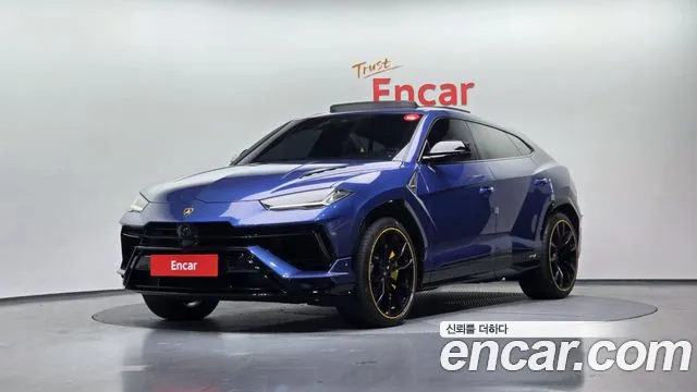 Lamborghini Urus 2024
