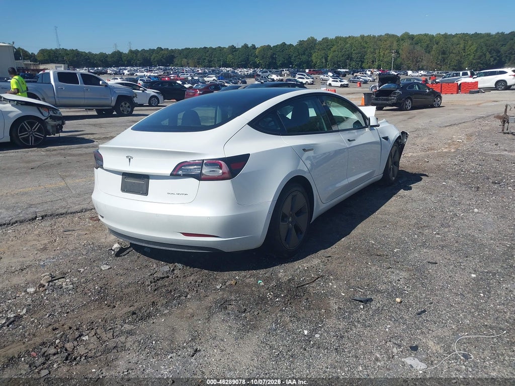 Tesla Model 3 2022