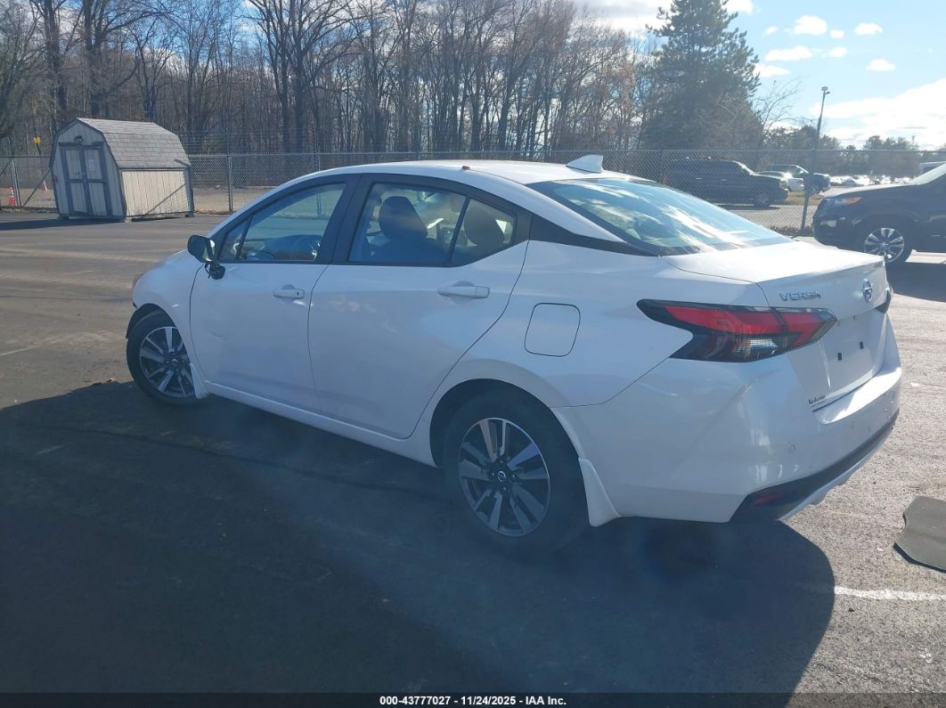 Nissan Versa 2021