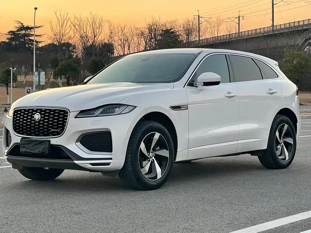 Jaguar F-Pace 2024