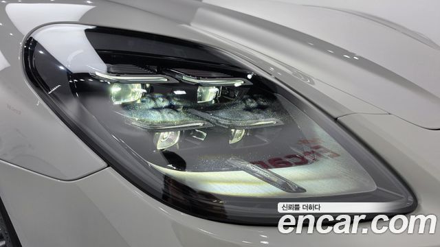 Porsche Panamera 2025