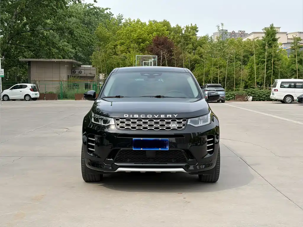 Land Rover Discovery Sport 2024