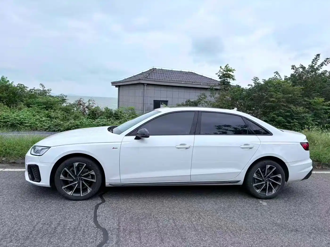 Audi A4 2023