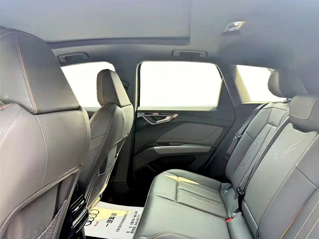 Audi Q4 e-tron 2025