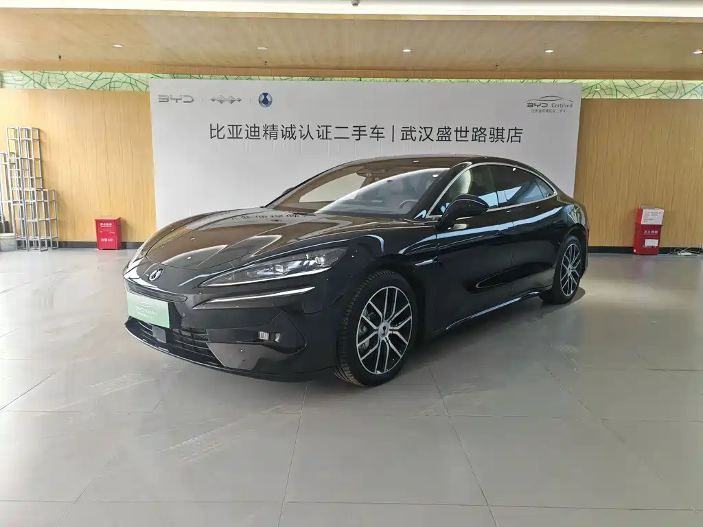 Denza Z9 2024