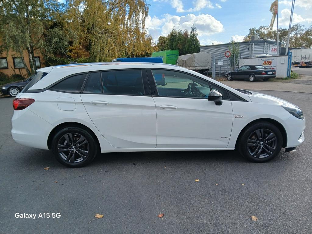 Opel Astra 2022