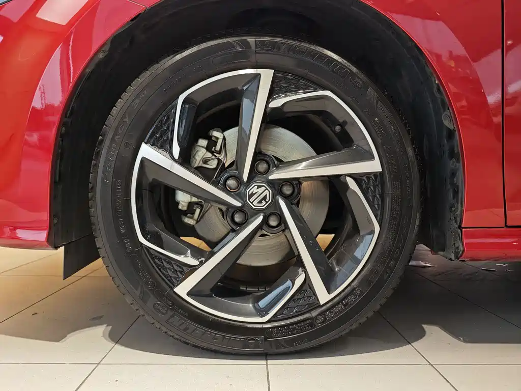 MG MG5 2022