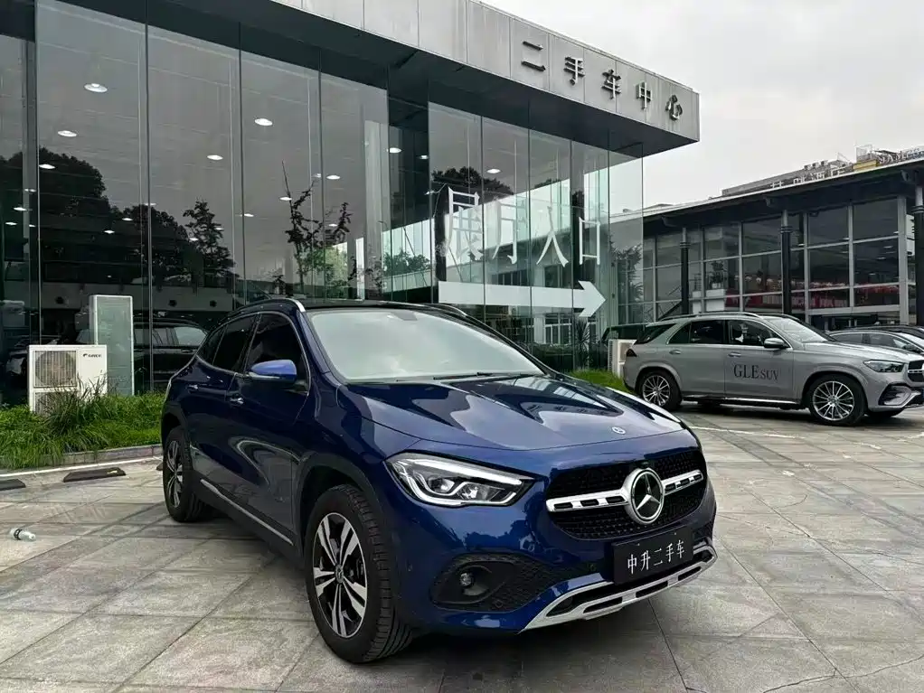 Mercedes-Benz GLA 2021