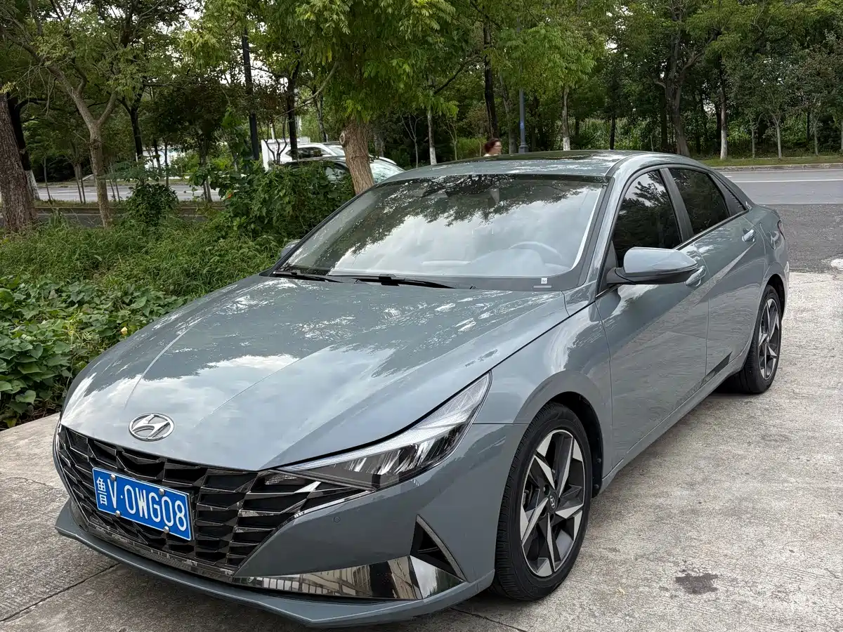 Hyundai Elantra 2023