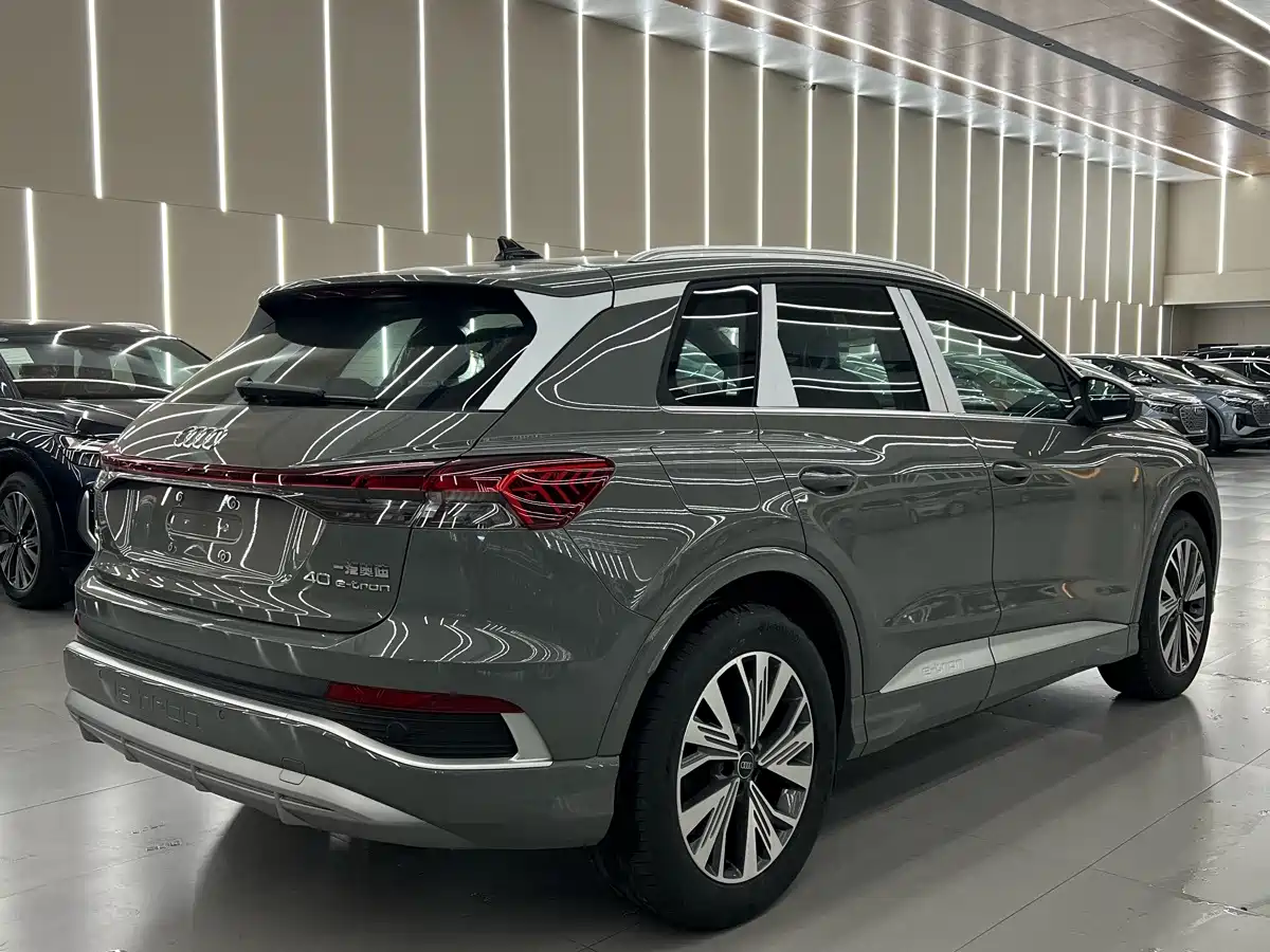 Audi Q4 e-tron 2026