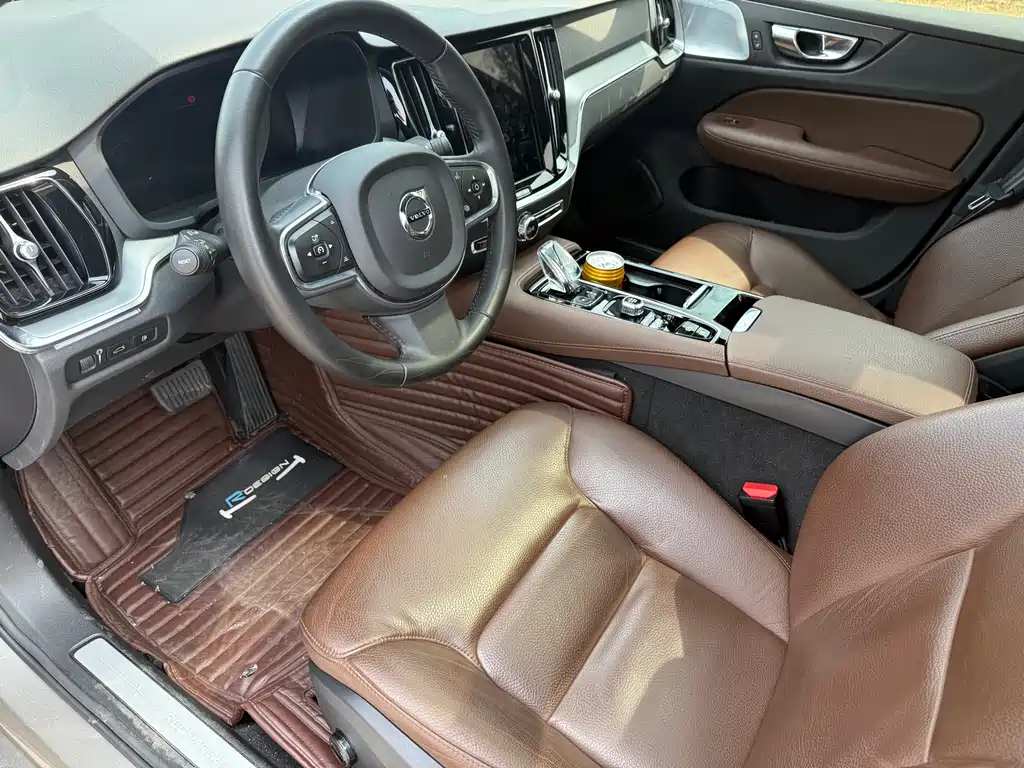 Volvo S60 2021