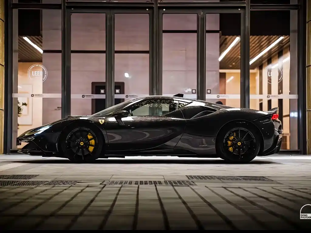 Ferrari SF90 2024