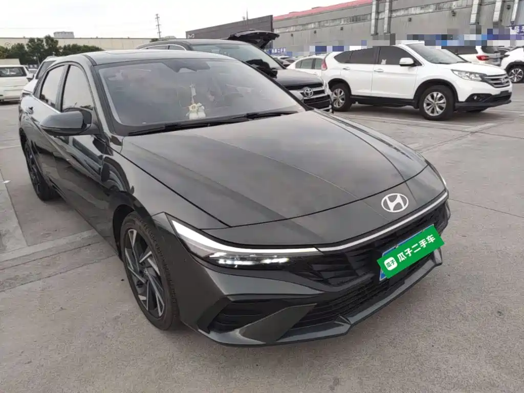 Hyundai Elantra 2024