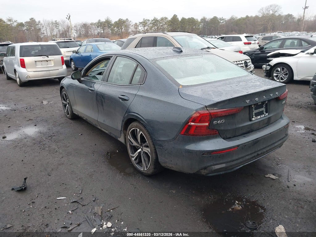 Volvo S60 2024