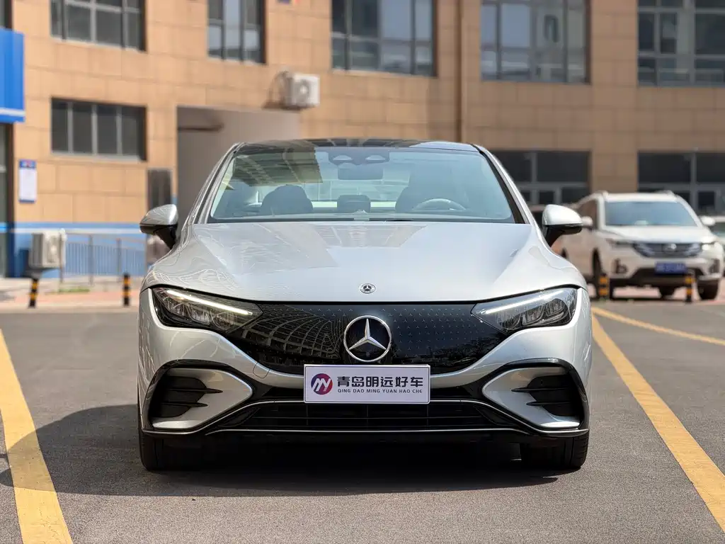 Mercedes-Benz EQE 2024