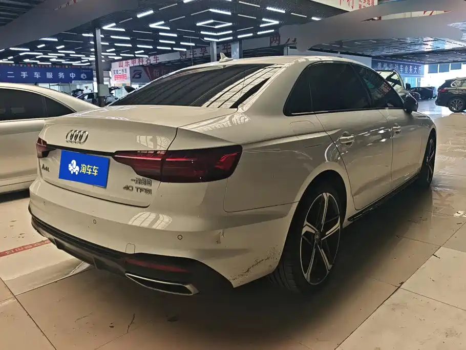 Audi A4 2024