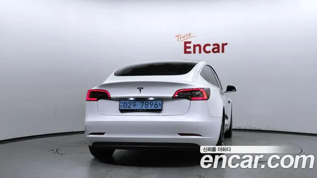 Tesla Model 3 2020