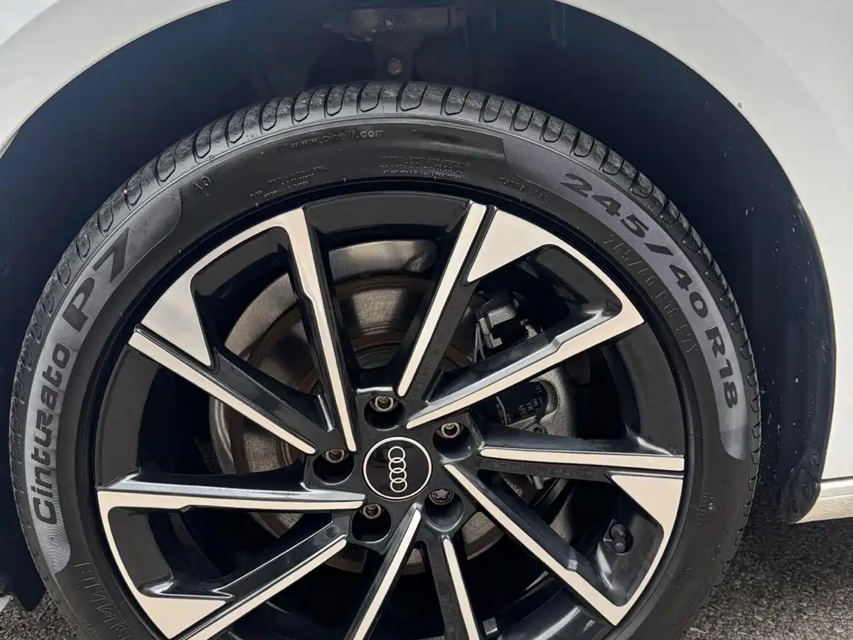 Audi A4 2024