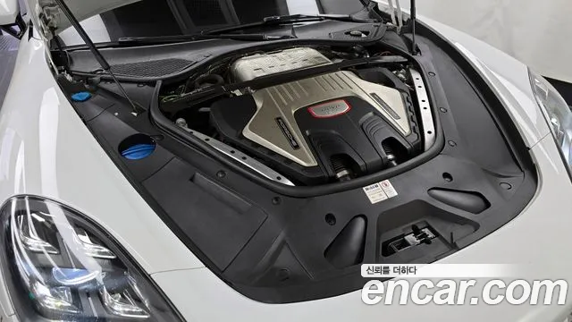 Porsche Panamera 2020