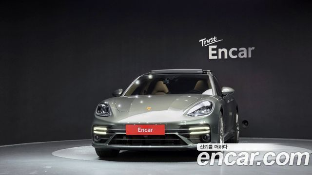 Porsche Panamera 2022