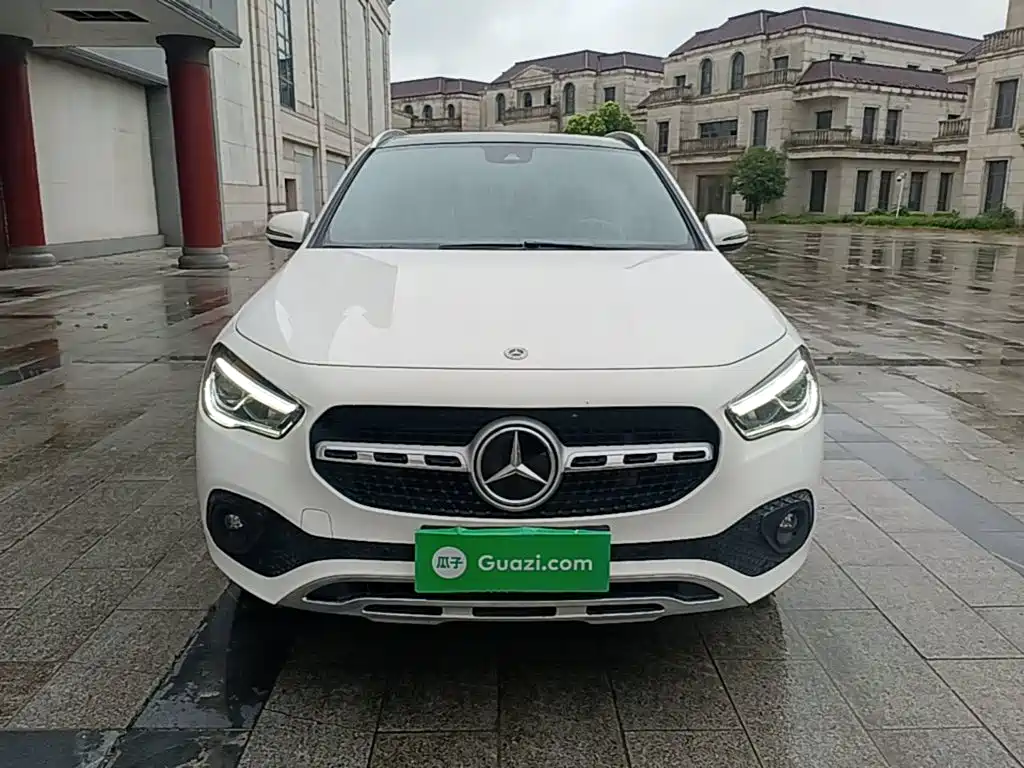 Mercedes-Benz GLA 2023