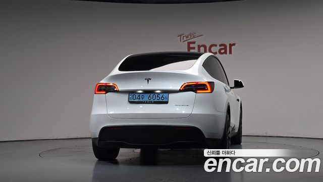 Tesla Model Y 2022