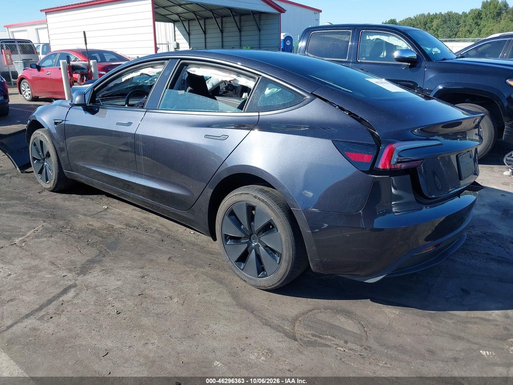 Tesla Model 3 2024