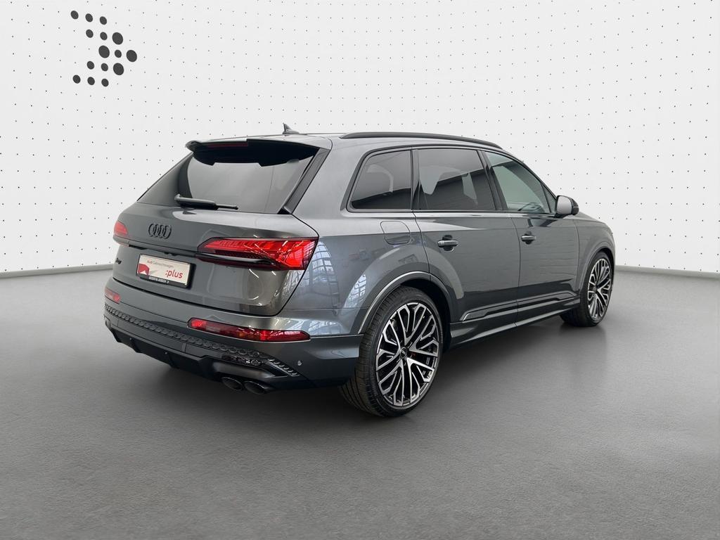 Audi SQ7 2025