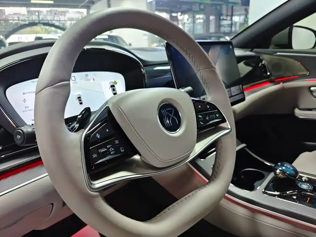 BYD Han 2025