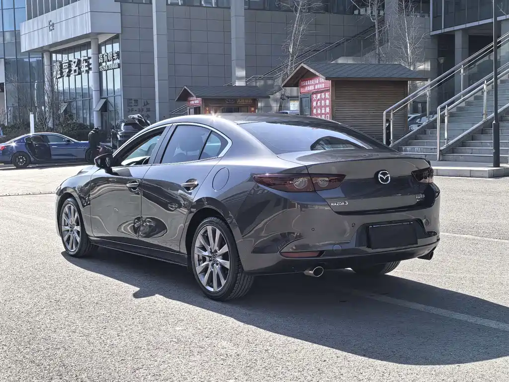 Mazda 3 2024
