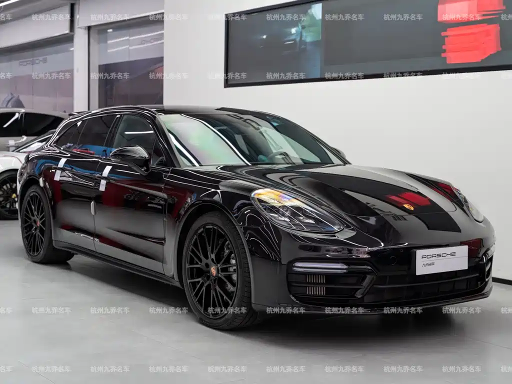 Porsche Panamera 2022