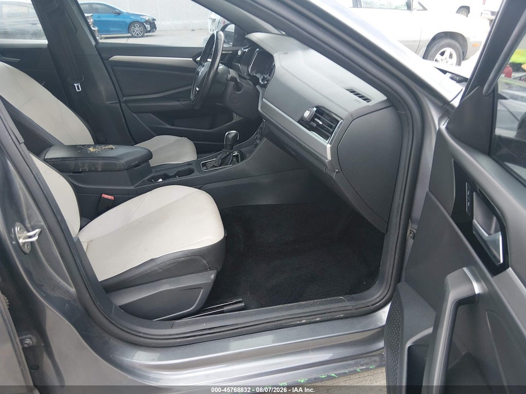 Volkswagen Jetta 2021