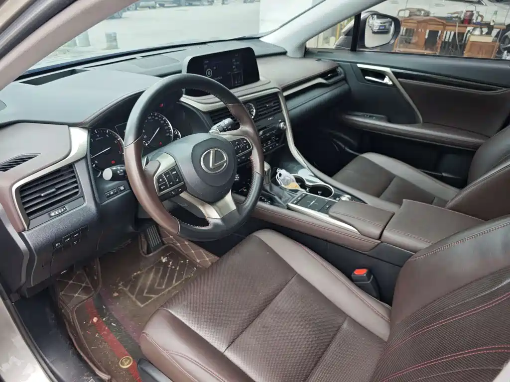 Lexus RX 2022