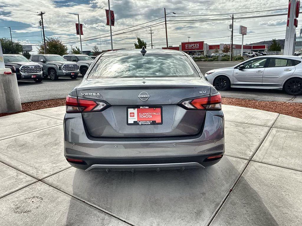 Nissan Versa 2024