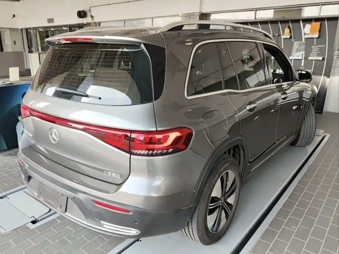 Mercedes-Benz EQB 2023
