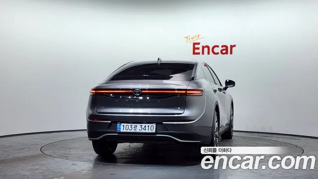 Toyota Crown 2024