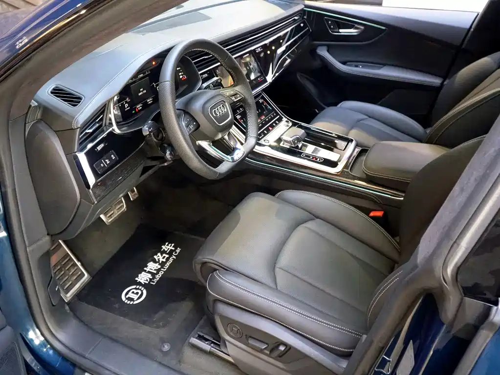 Audi Q8 2021