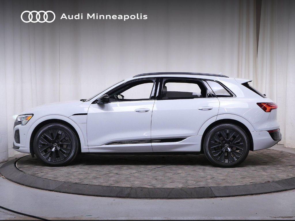 Audi Q8 e-tron 2024
