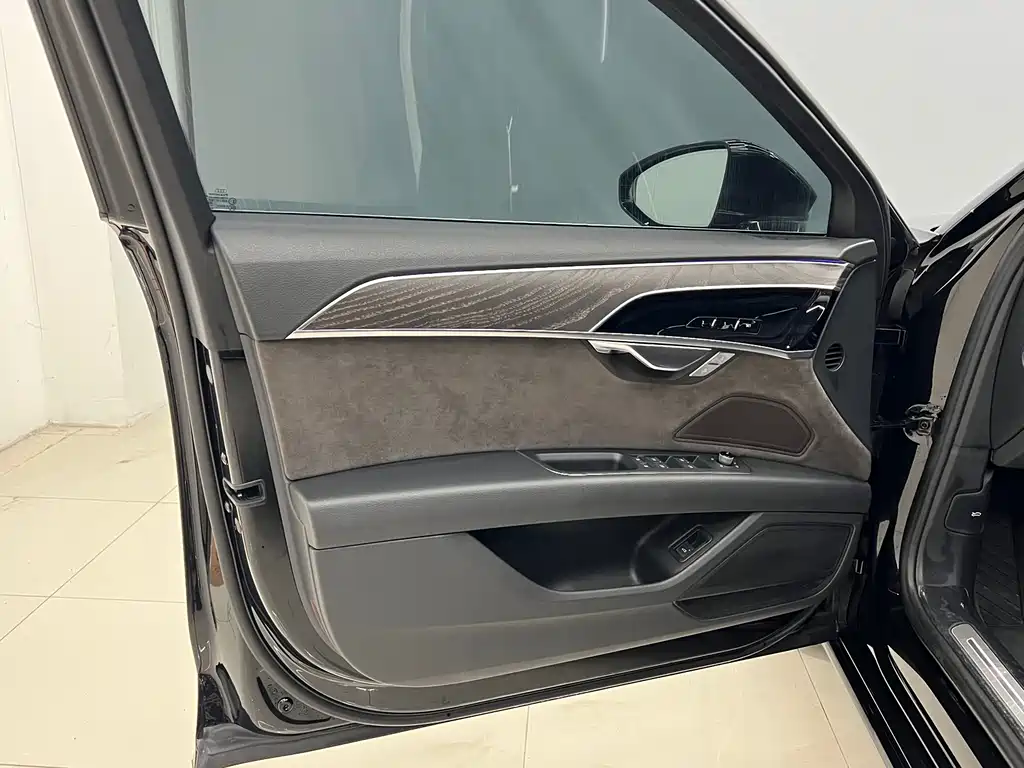 Audi A8 2020
