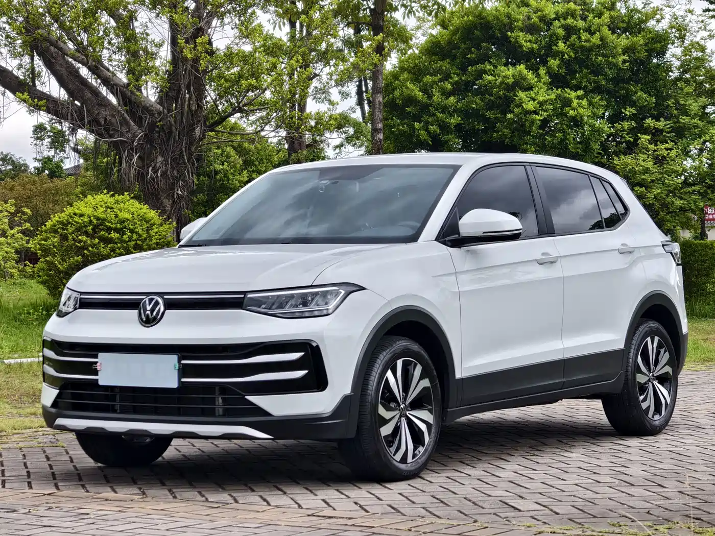 Volkswagen Tharu 2025