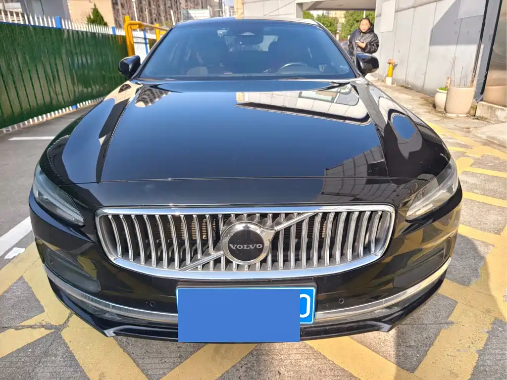 Volvo S90 2022