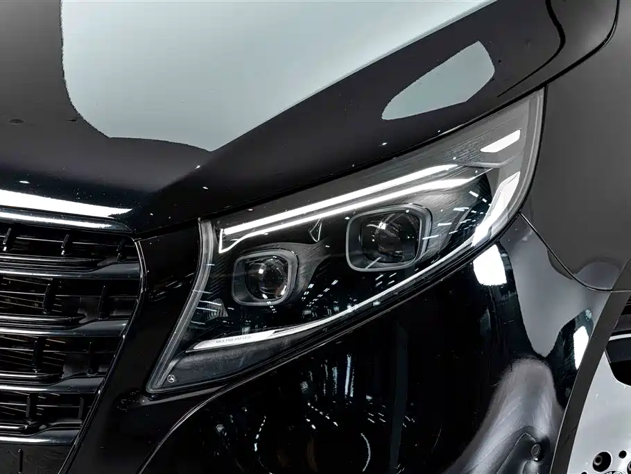 Mercedes-Benz V-Класс 2024