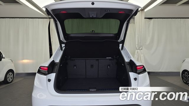 Porsche Macan 2025