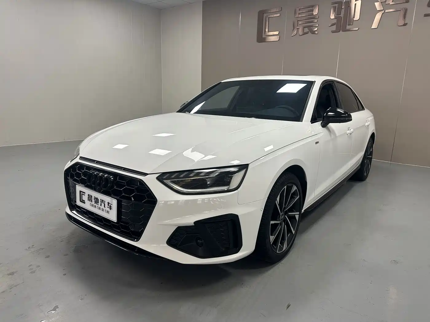 Audi A4 2023