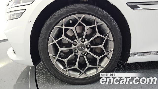 Genesis G80 2021