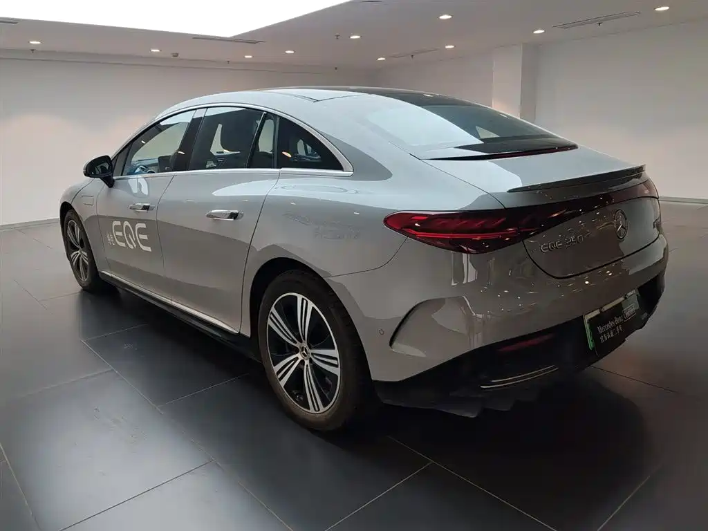 Mercedes-Benz EQE 2022